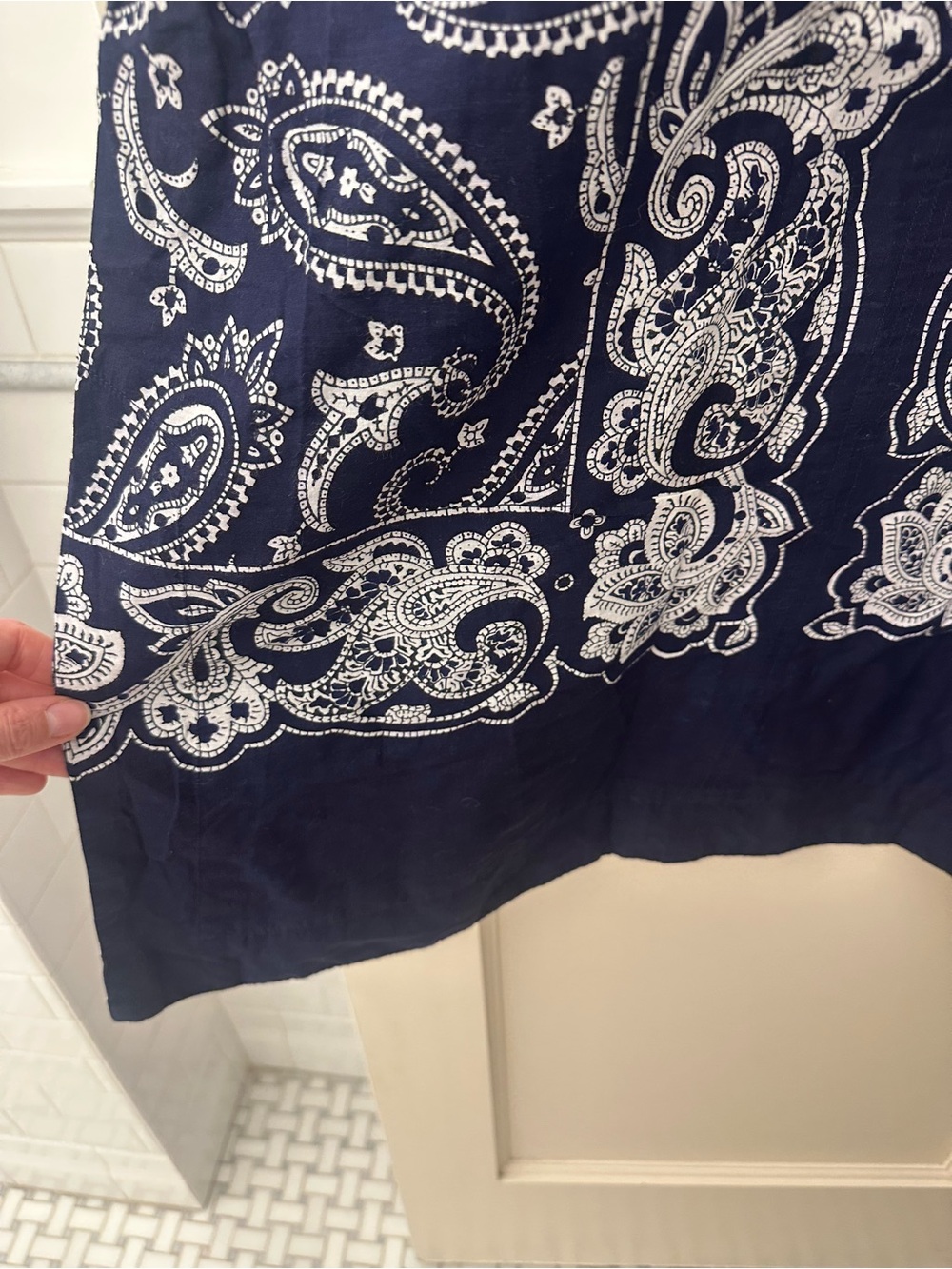Sea New York Navy & White Paisley Midi Dress with Puff Sleeves - Picture 3 of 7